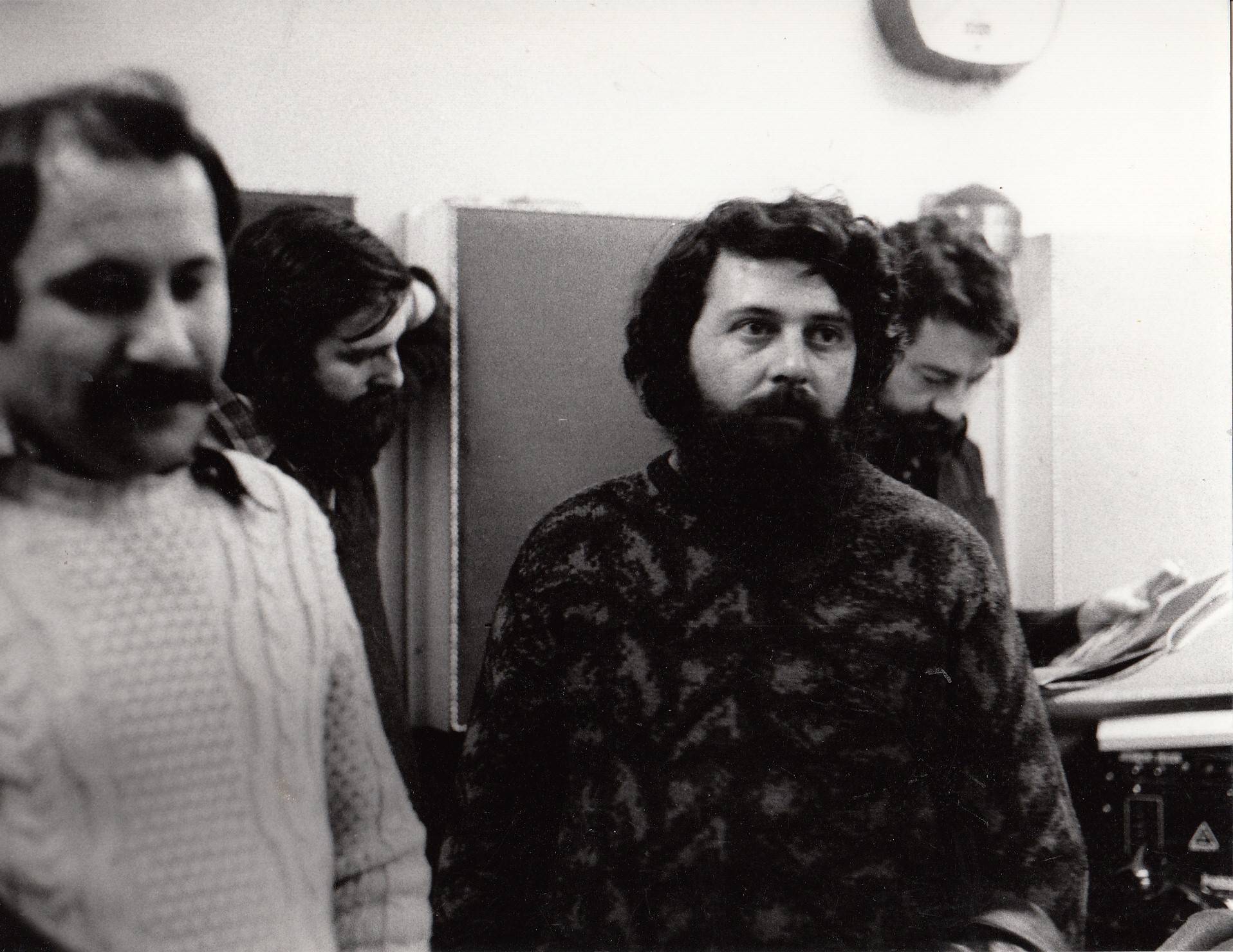 Oswaldo Blanco, amb barba, l'any 1978 durant l'enregistrament de