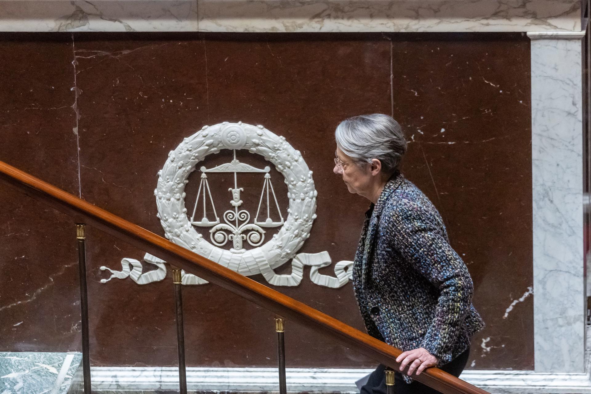 La primera ministra, Elisabeth Borne, a l'Assemblea Nacional. (Fotografia de Christophe Petit)