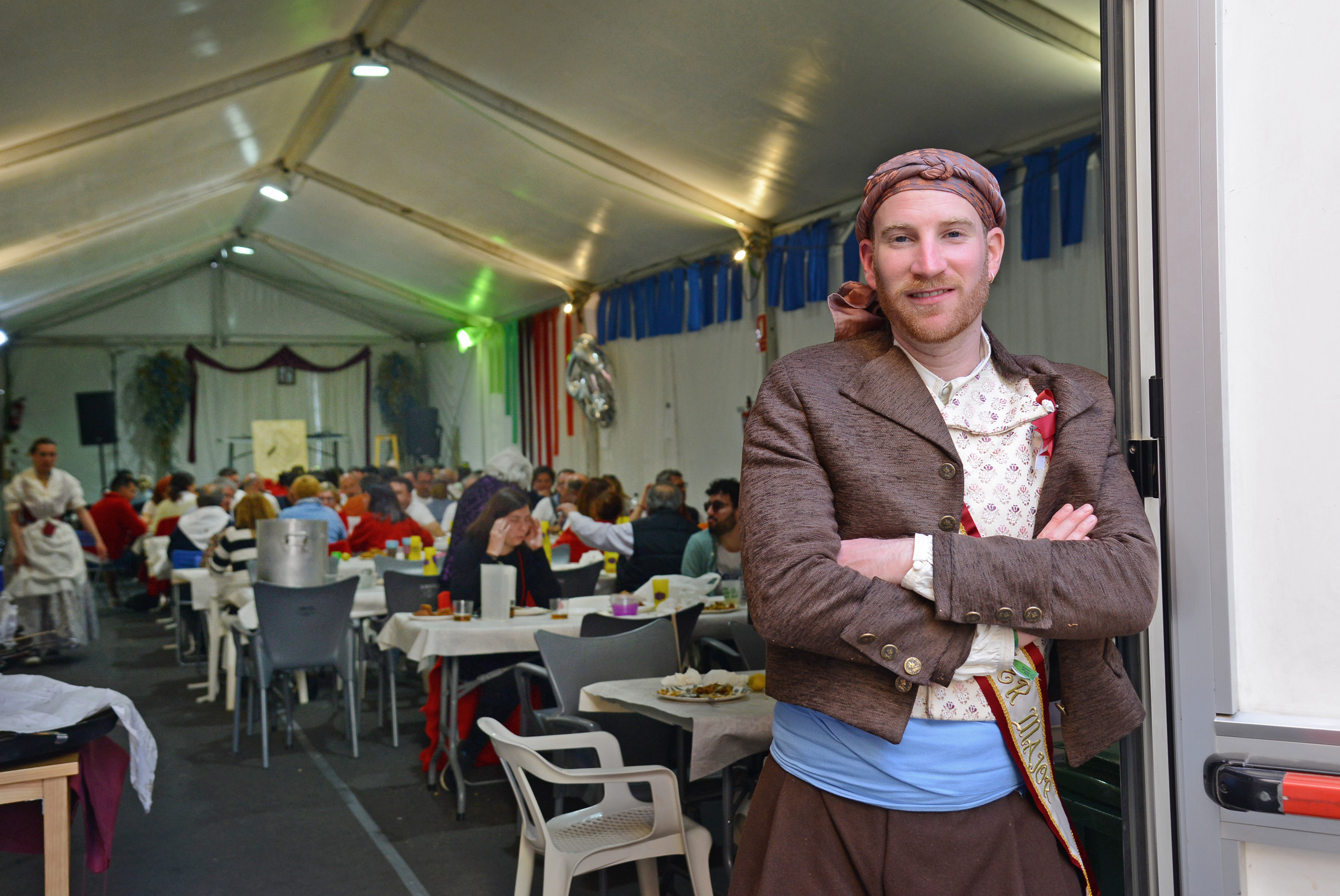 Raúl Puerta, a l'envelat de la seua falla avui matí (Fotografia: Prats i Camps)