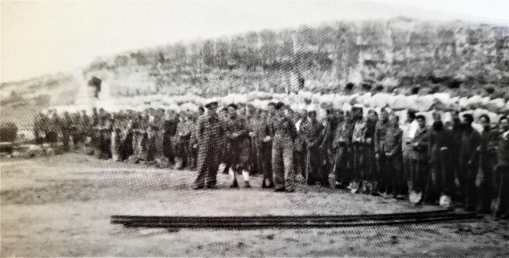 Els primers presos formats davant la muralla romana el 1940