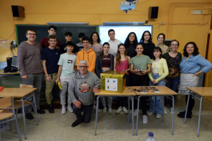 L'equip del projecte Rovelló de l'Institut Joan Oró de Lleida (fotografia: Institut Joan Oró).