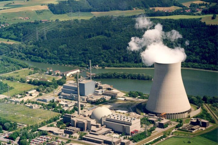 La central nuclear d'Isar és una de les que deixaran de funcionar enguany (fotografia: E.ON Kernkraft GmbH / Wikimedia Commons / CC BY-SA 3.0).