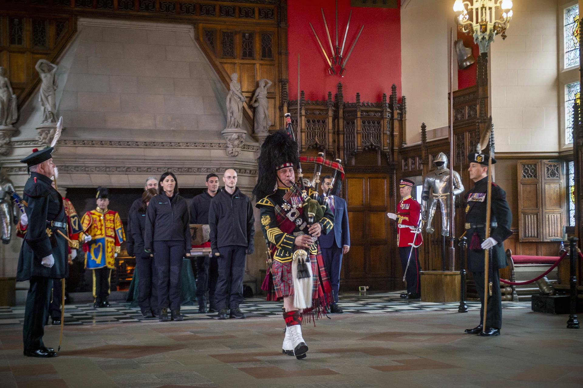 La Pedra del Destí dijous, quan va iniciar el trajecte fins a Londres