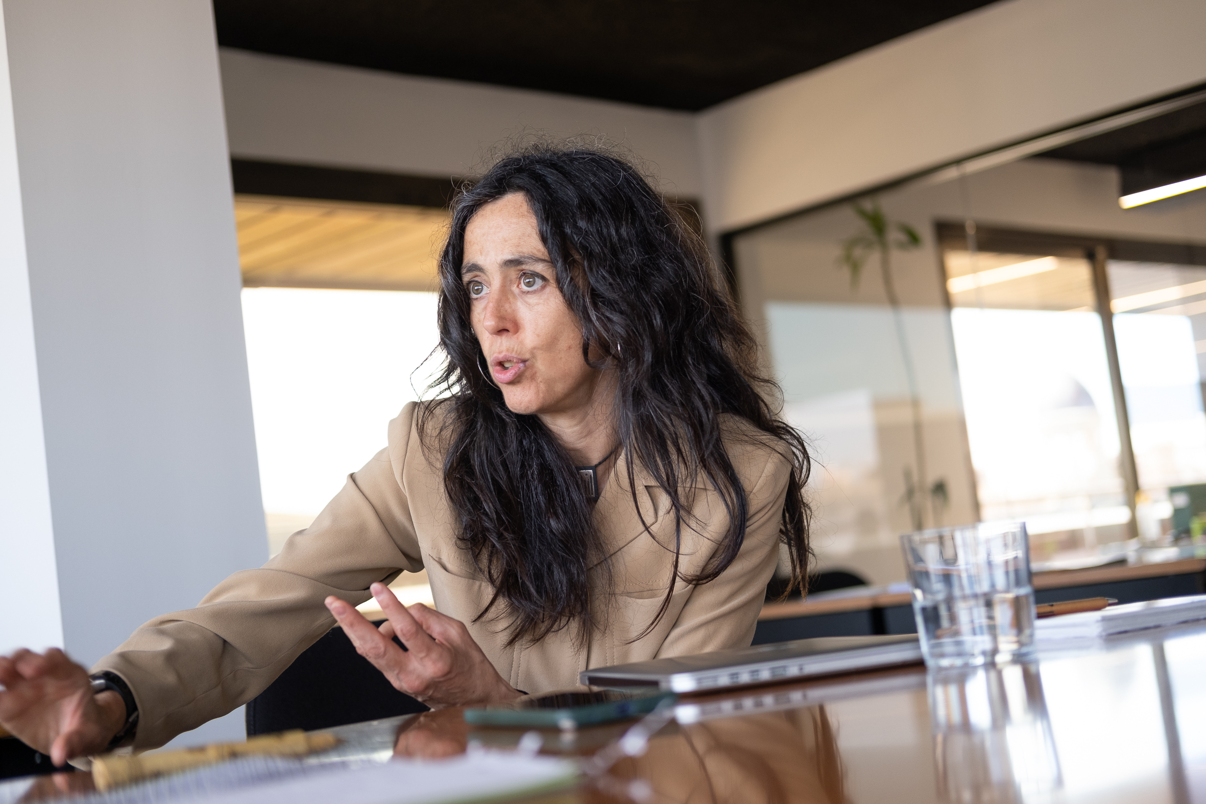 Mònica Roca, dimecres a la seu de la Cambra de Comerç de Barcelona (fotografia: Adiva Koenigsberg).