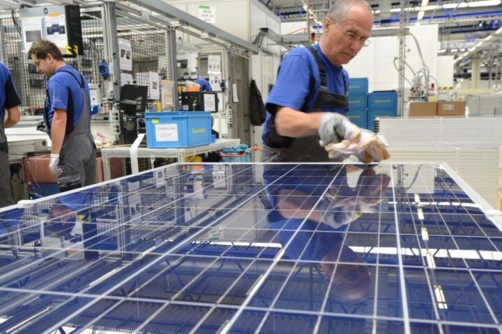 Europa necessita fer créixer molt la capacitat de fabricació de plaques solars.