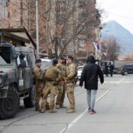 El govern de Sèrbia confirma que l’exèrcit es desplegarà imminentment a la frontera de Kossove