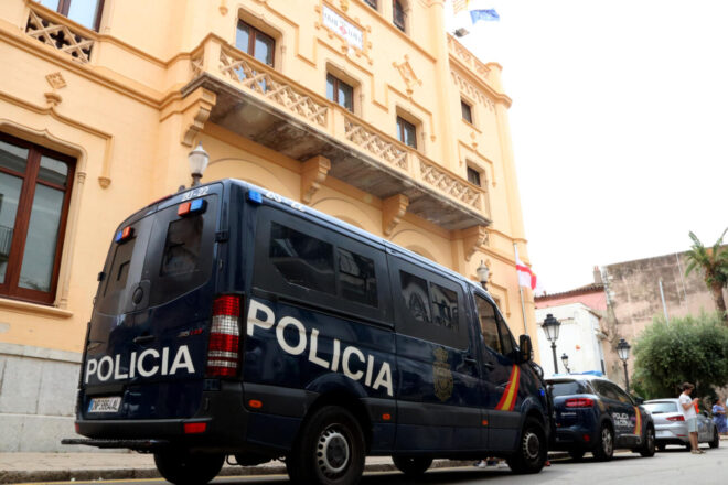 Els afectats per les infiltracions policíaques s’agrupen en un col·lectiu