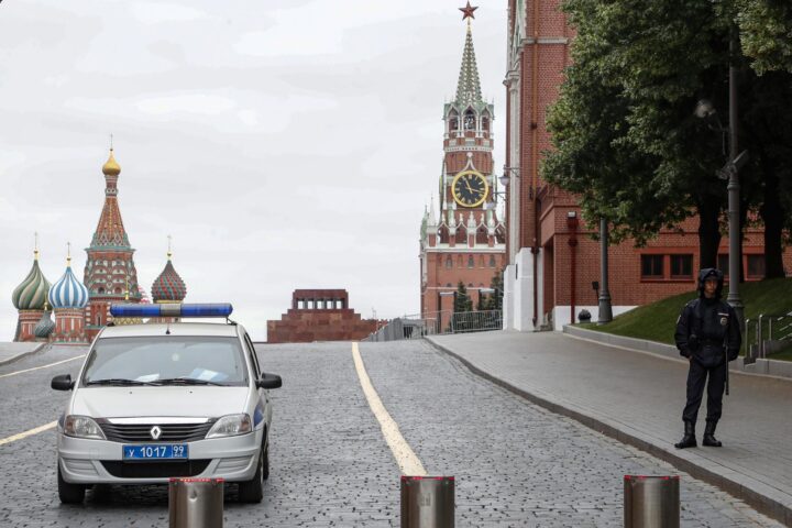 L'accés a la Plaça Roja, símbol del poder rus, tancat aquest dissabte com a part de les mesures contra la rebel·lió del grup Wagner. (Fotografia de Maxim Shipenko)