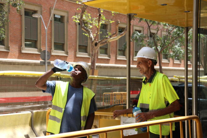 Tres morts laborals en una setmana amb temperatures extremes: haurien de canviar, els protocols per la calor?