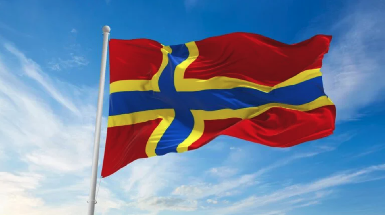 La bandera de les Illes Òrcades, amb la creu escandinava.