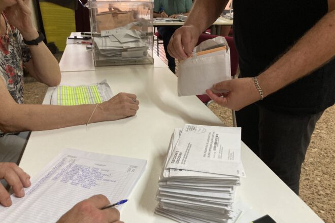 Darreres hores per a sol·licitar el vot per correu per a les eleccions a Catalunya 2024