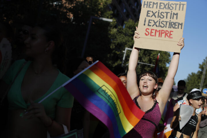 Participant al Pride Barcelona de l'any passat. Fotografia: EFE/ Marta Pérez