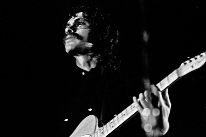 Robertson, en un concert l'any 1971 (fotografia: Wilkimedia Commons)