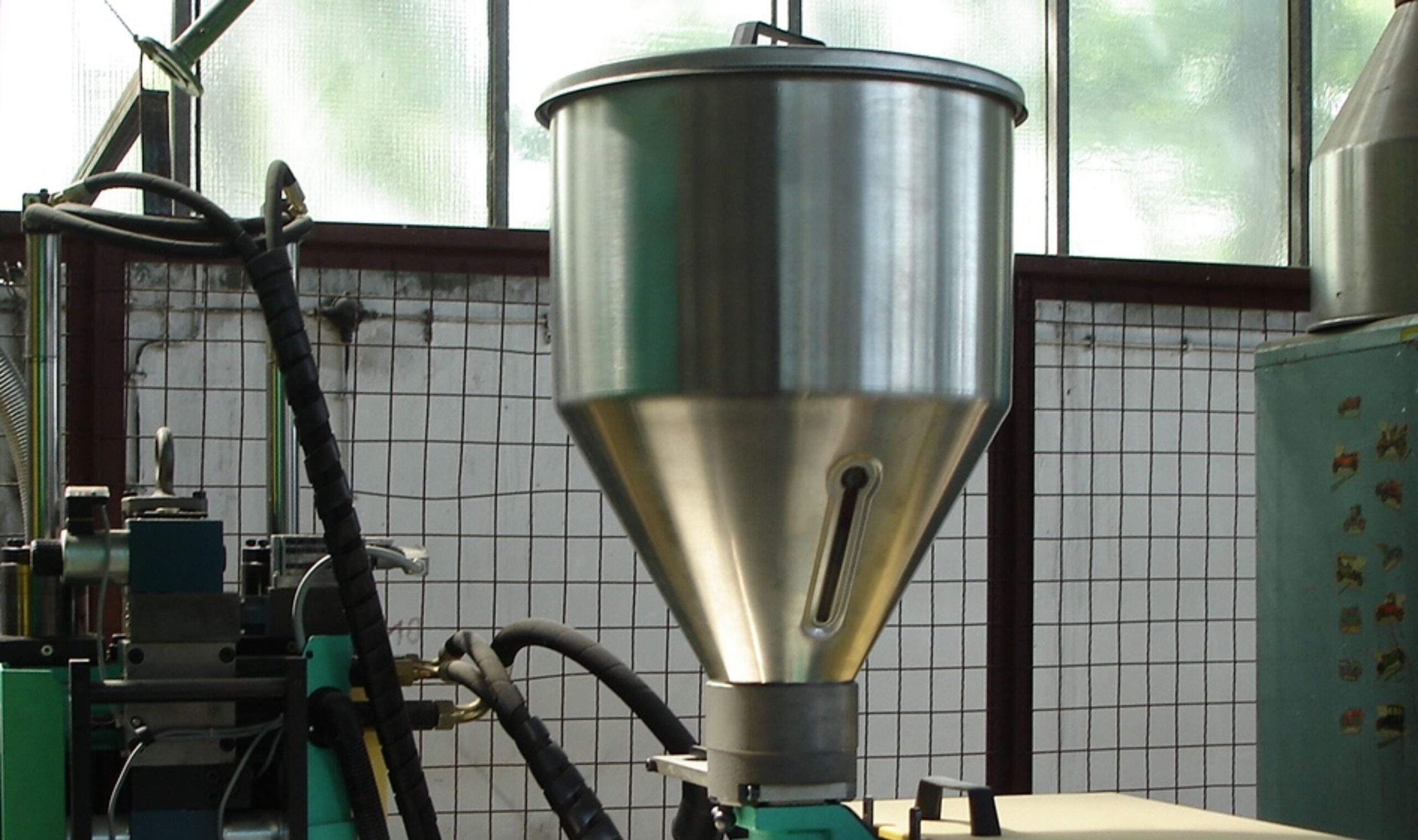 Una tremuja, en una fotografia d'arxiu (fotografia: Wikimedia Commons)