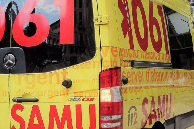 S’ha mort un home de 84 anys mentre es banyava a la platja de Xeraco