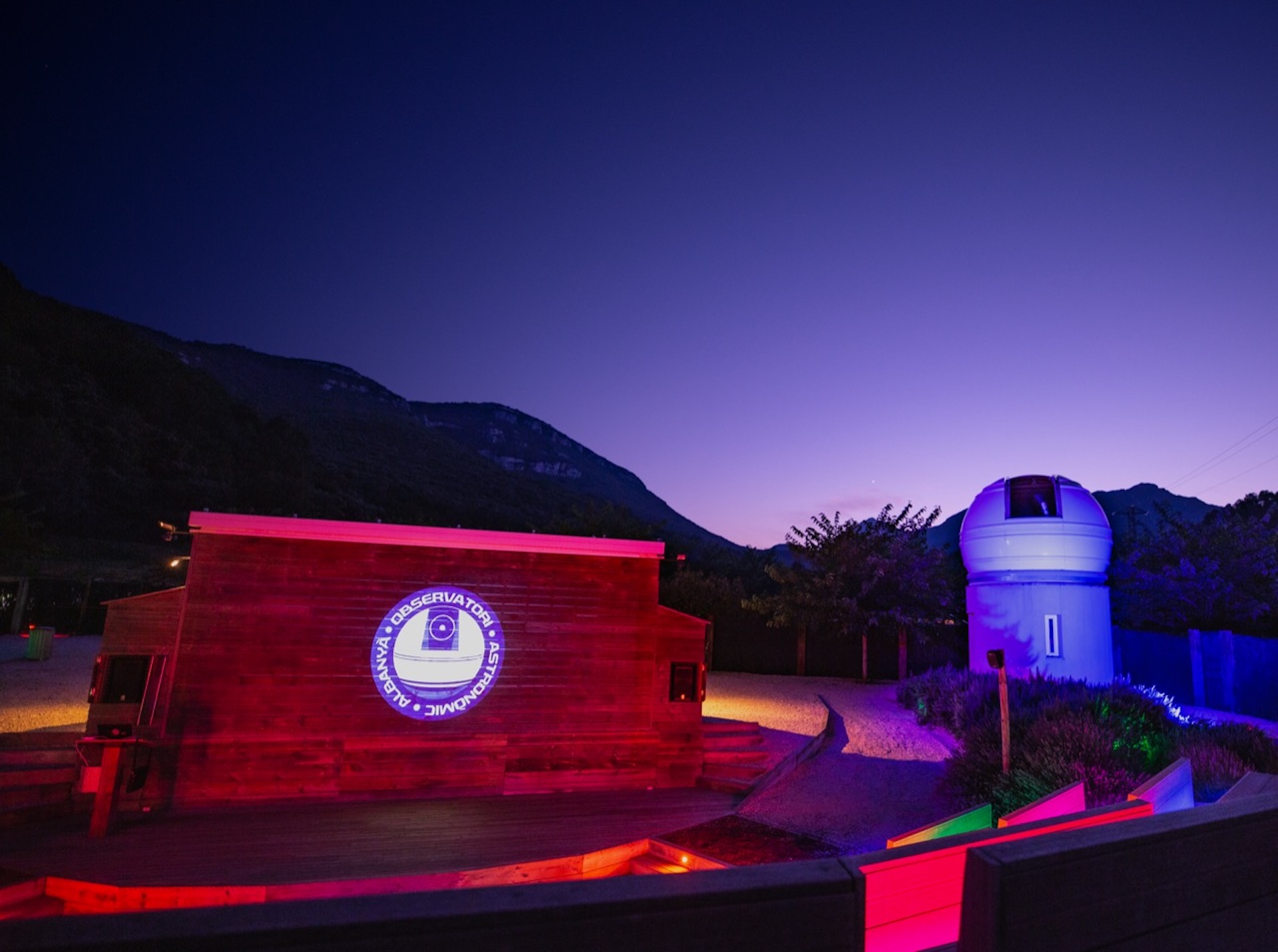 Les instal·lacions de l'Observatori Astronòmic d'Albanyà (fotografia: Pau Bosch).