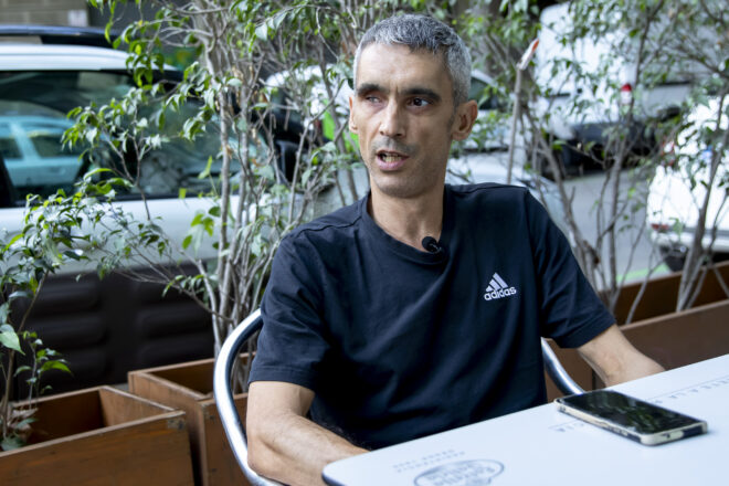 La fiscalia espanyola demana d’absoldre els quatre policies que van mutilar Roger Español