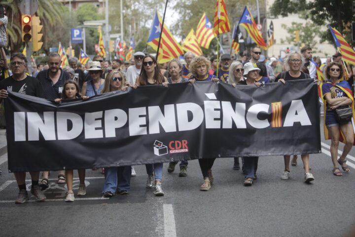 La protesta dels CDR va cap a la Ciutat de la Justícia de Barcelona (fotografia: Vïctor Serri).