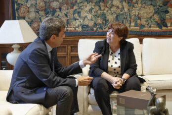 El president de la Generalitat, amb la presidenta de l'AVL, reunits fa uns dies
