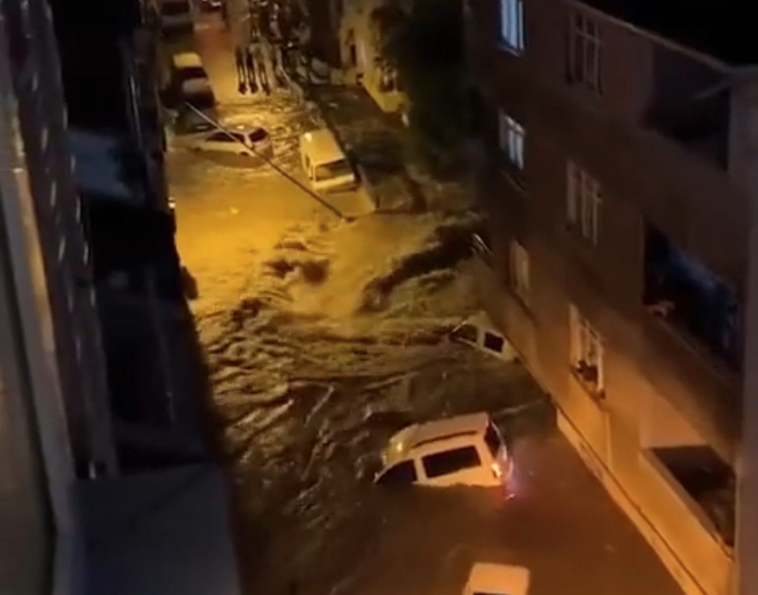 Un moment de les inundacions (fotografia: Pusholder).