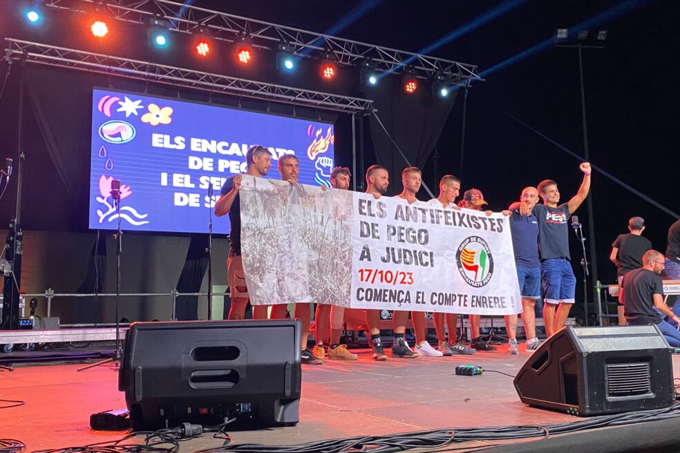 Milers de persones se solidaritzen amb els antifeixistes de Pego encausats