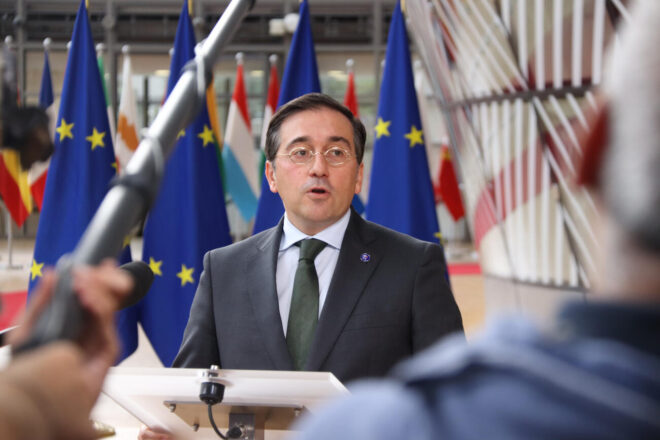 Quines opcions hi ha que el català esdevingui oficial a la Unió Europea a final de mes?