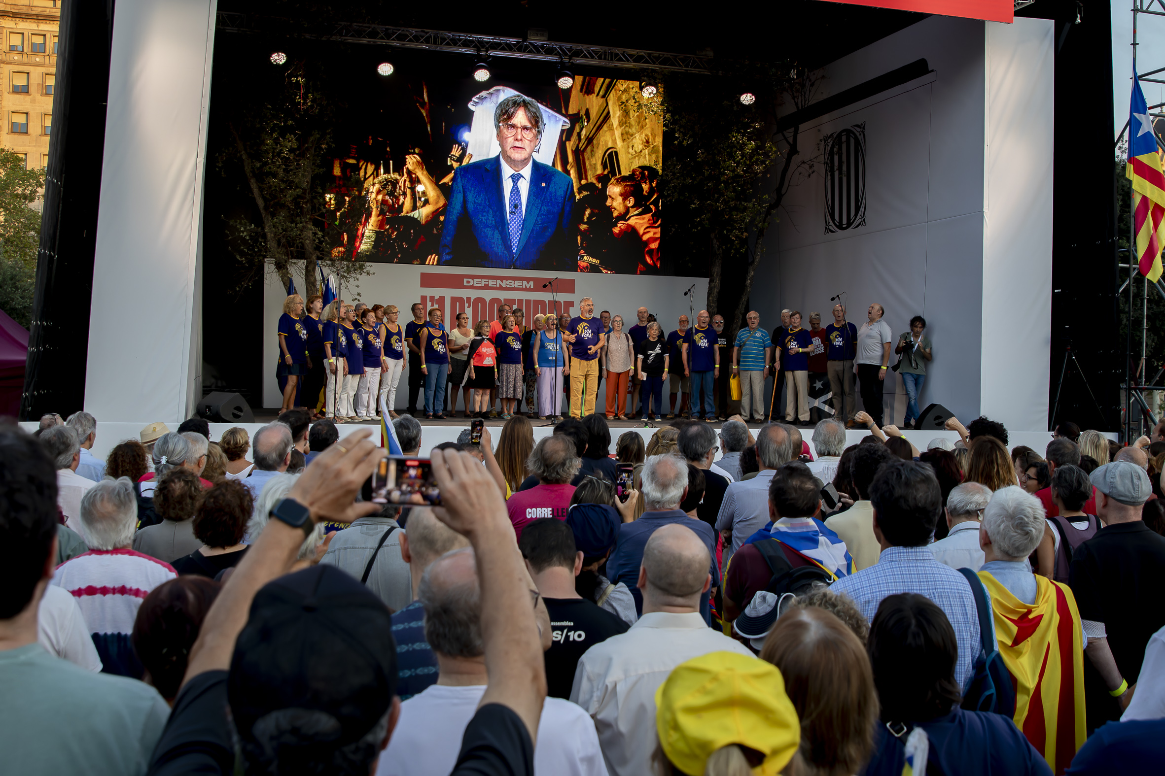 Acte del Consell de la República amb motiu del sisè aniversari del Primer d'Octubre (fotografia: Albert Salamé).