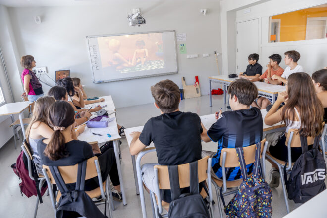 Per què els nois es queden enrere en els estudis, respecte de les noies?