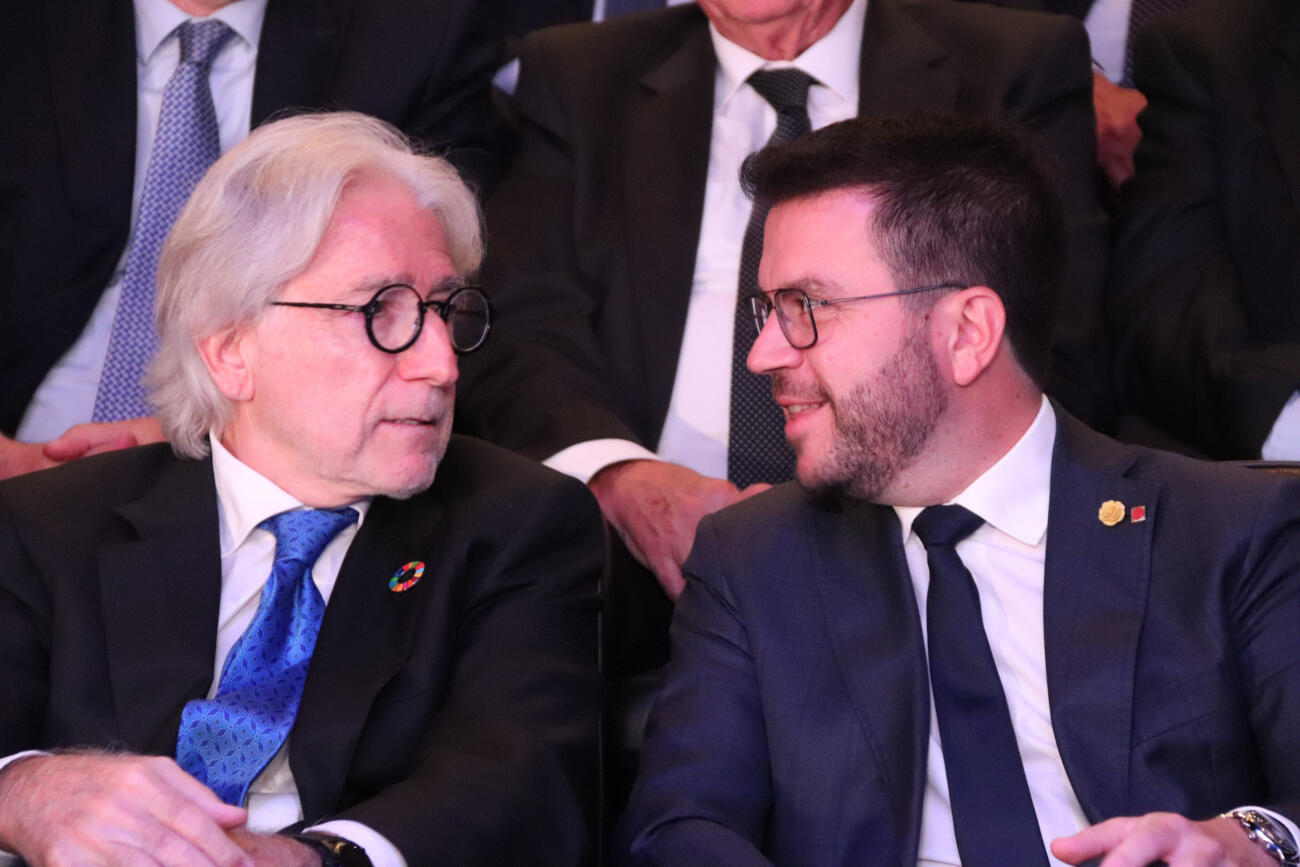 El president de Foment del Treball, Josep Sánchez Llibre; i el president de la Generalitat, Pere Aragonès (fotografia: ACN).