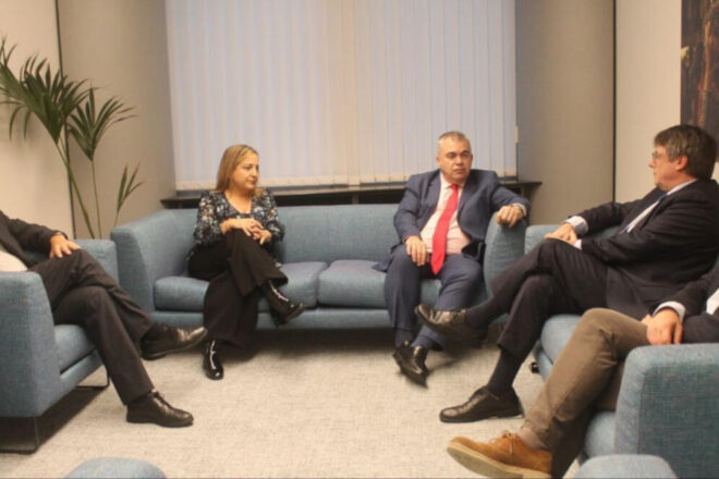 Continua la negociació entre Junts i el PSOE per a mirar de desencallar l’amnistia