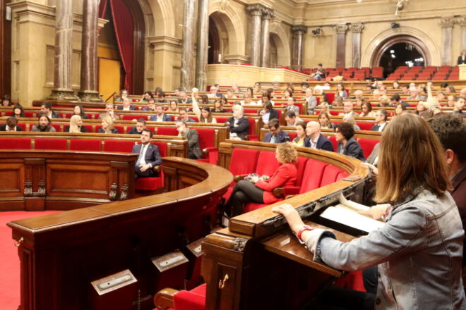 PSC, ERC, Junts i els comuns registren una proposició de llei perquè els delictes greus de pederàstia no prescriguin