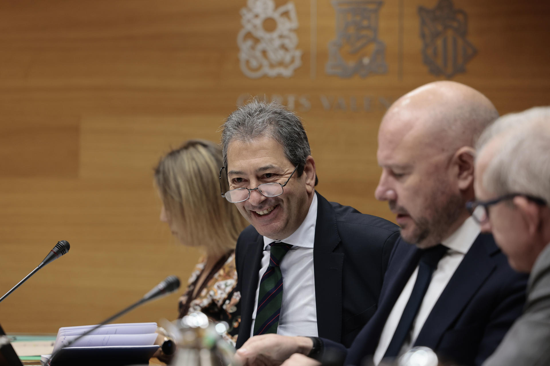 El conseller Barrera en un moment de la compareixença (fotografia: EFE / Ana Escobar).