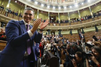 Pedro Sánchez després de la votació d'investidura. (Fotografia de Javier Lizón)