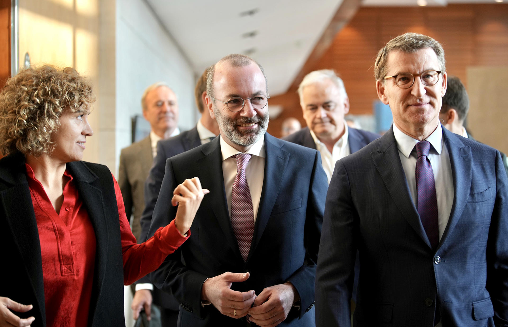 Manfred Weber, dilluns a Barcelona, amb Dolors Montserrat i Núñez Feijóo.