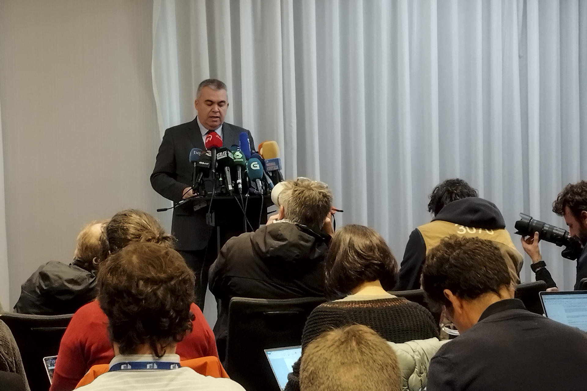 Santos Cerdán (PSOE), durant la presentació de l'acord a Brussel·les (fotografia: Pablo Garrigós).