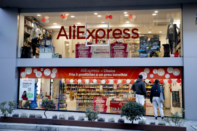 Brussel·les multa AliExpress amb 550 milions d’euros per haver venut joguines perilloses i cosmètics tòxics