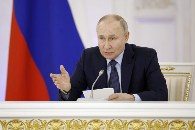 Putin proposa un alto-el-foc si Ucraïna retira les tropes de l’est i el sud del país i renuncia a l’OTAN