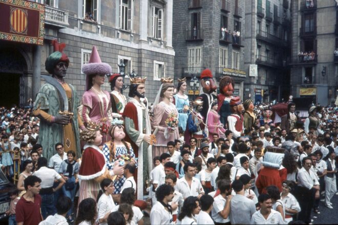 Cerquen colles geganteres per fer una trobada multitudinària per a celebrar els sis segles de gegants a Barcelona