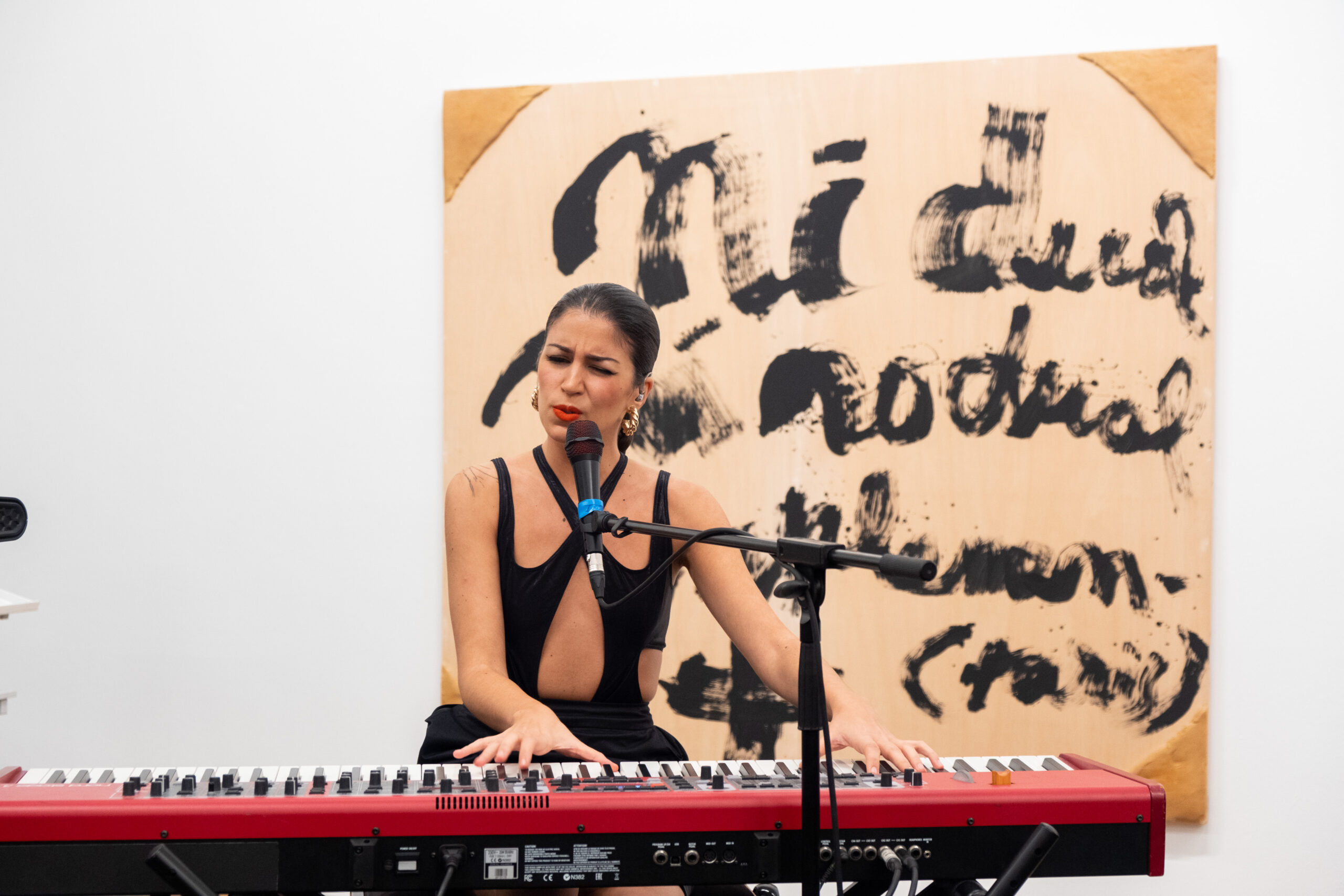 La cantant Maria Herlop, aquest dimarts a la Fundació Tàpies (Foto: Adiva Koenigsberg)