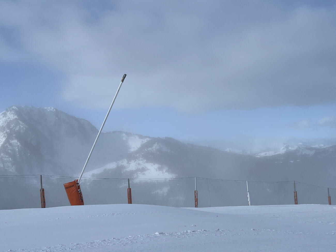 Un canó de neu a l'estació de Baqueira Beret (fotografia: ACN / Marta Lluvich).