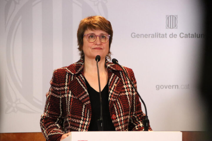 Imatge d'arxiu de la consellera Anna Simó en una conferència de premsa