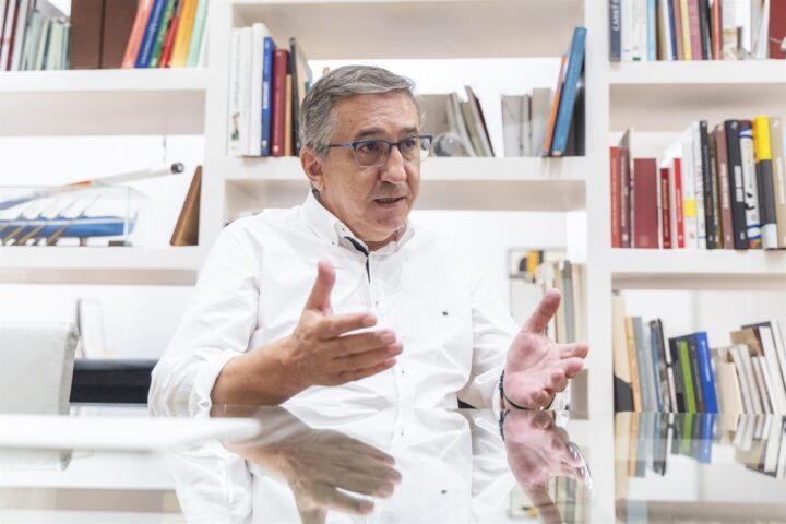 El conseller d'Educació, Universitats i Formació, José Antonio Rovira, en una imatge d'arxiu (fotografia: Europa Press / Jorge Gil).