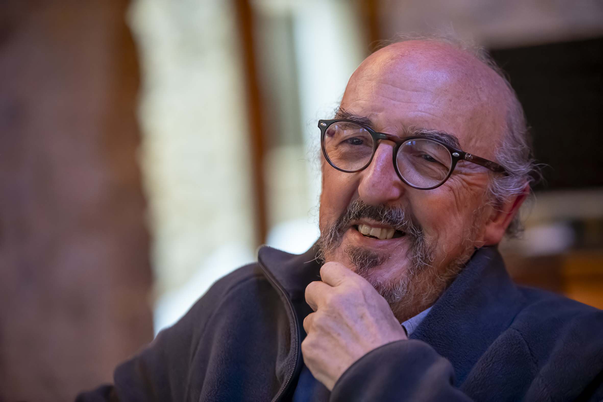 Jaume Roures i Llop, divendres a casa seva, a Ullà (Baix Empordà) (fotografia: Albert Salamé).