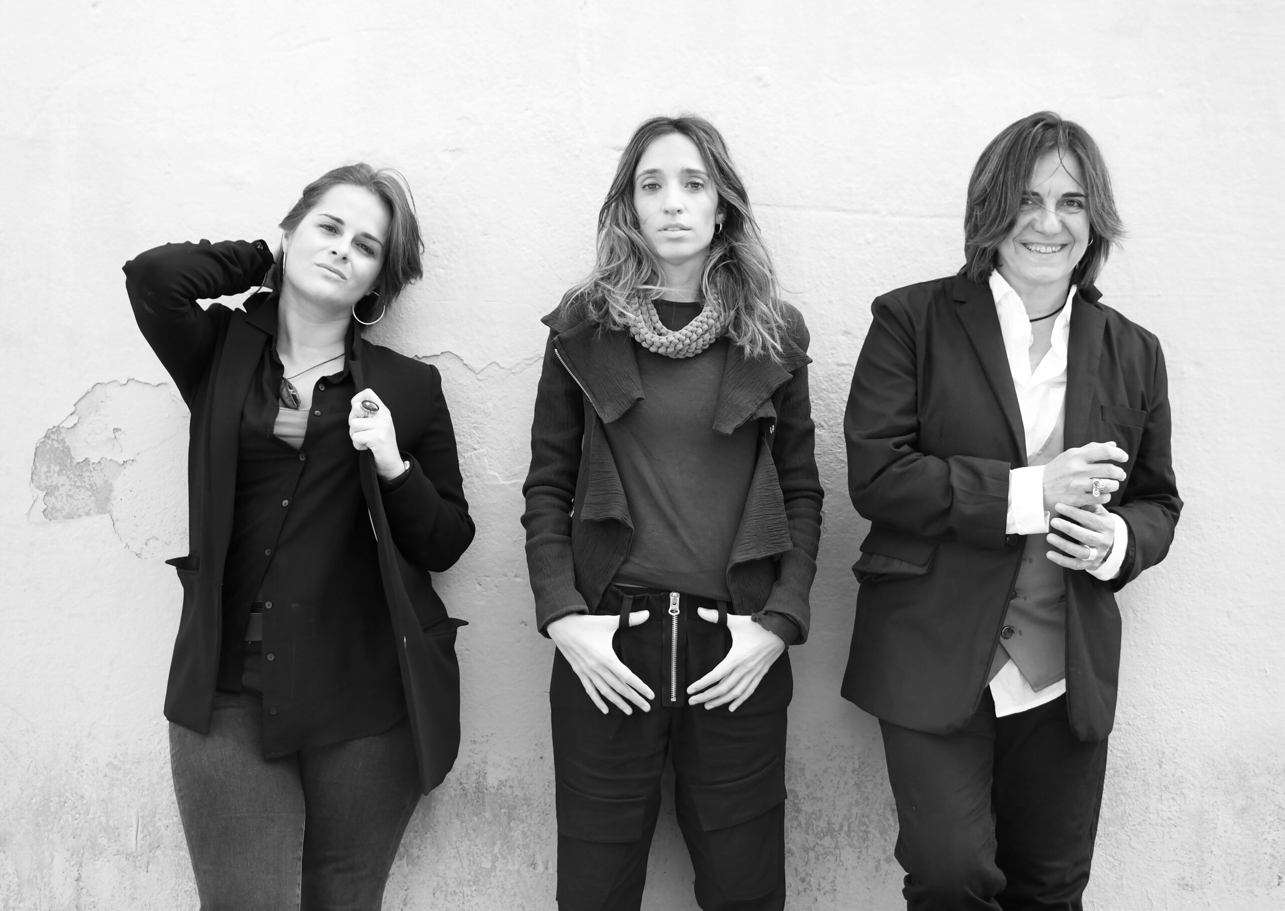 Meritxell Gené, Ivette Nadal i Sílvia Comes són les Kol·lontai (fotografia: Juan Miguel Morales).