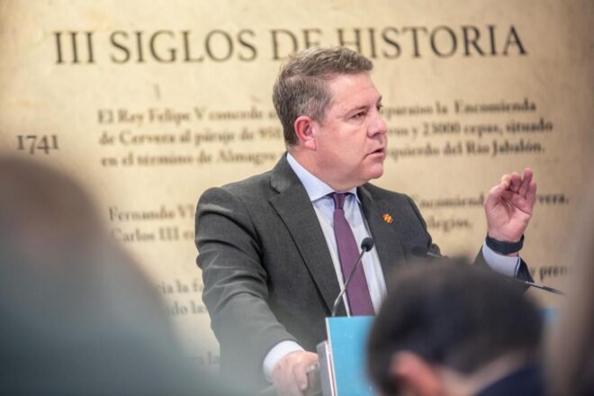 García-Page comença els tràmits per recórrer contra la llei d’amnistia al TC