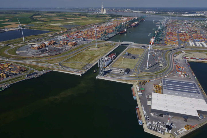 Vista del port d'Anvers (fotografia: Port of Antwerp-Bruges).