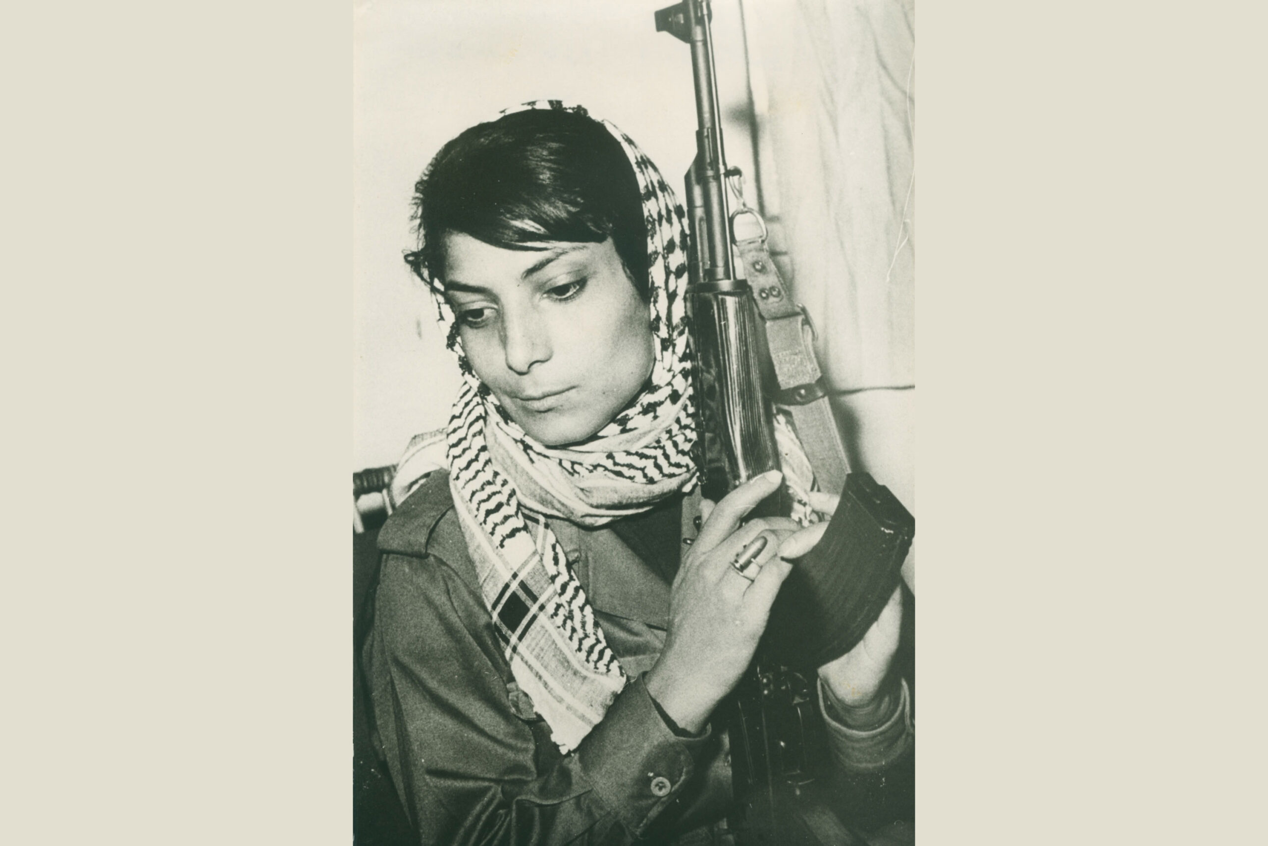 La imatge icònica de Leila Khaled que va fer la volta al món.
