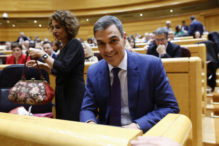 Pedro Sánchez durant la sessió d'ahir. (Fotografia de Rodrigo Jiménez
