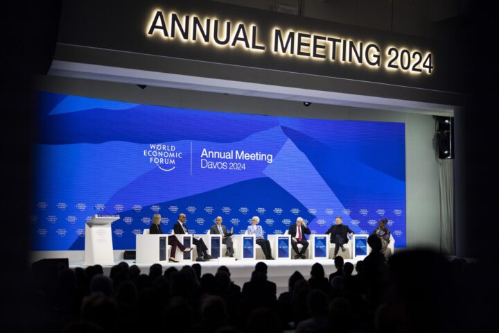 Acte de cloenda de la cimera de Davos, divendres proppassat (fotografia: Gian Ehrenzeller/EFE)