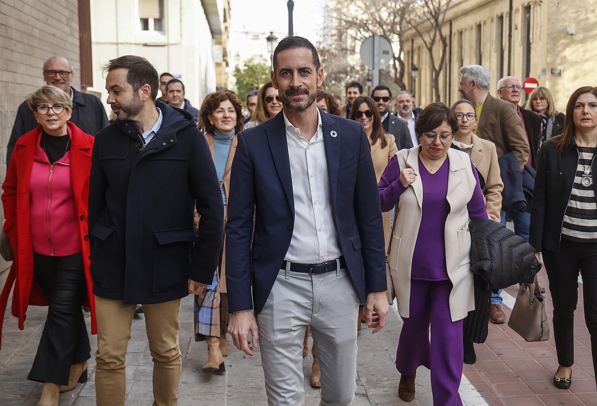 Carlos Fernández Bielsa arribant al comitè nacional del PSPV, fet avui a València (fotografia: Europa Press / Rober Solsona).